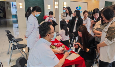 把脉问诊送健康，暖心服务进企业——合肥jn江南携手广瑞医疗开展“健康进企业”义诊活动